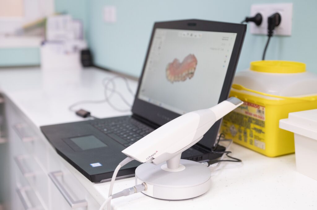 cuidar un implante dental