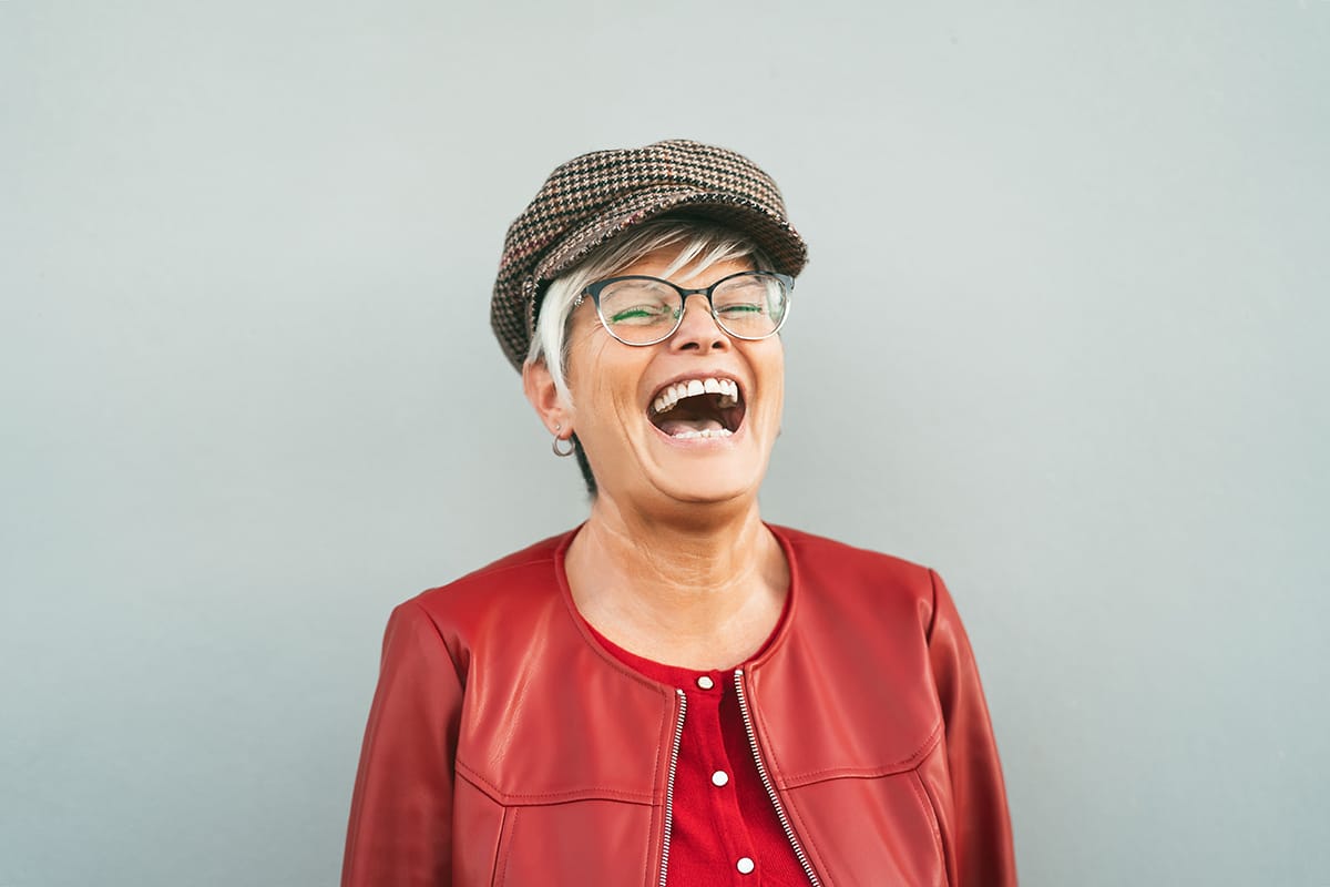 Cda Implantologia Mujer Sonriendo